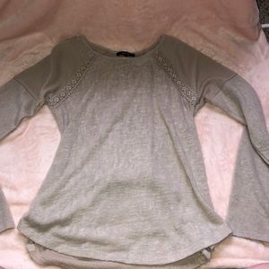 Super cute long sleeve